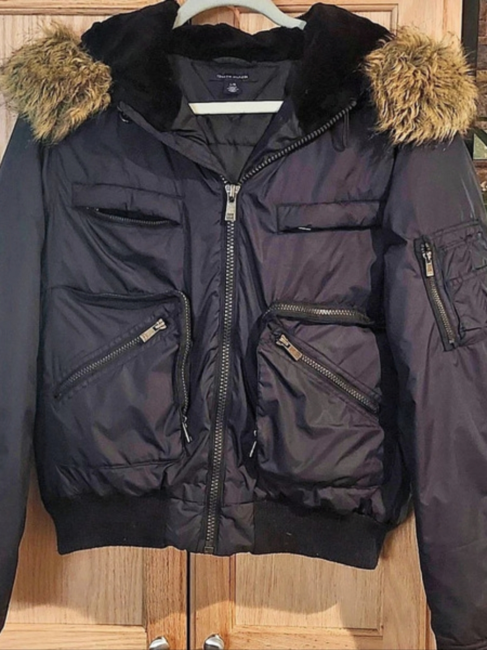 Tommy Hilfiger Fur Hood Puffer Jacket in Black Large Like New